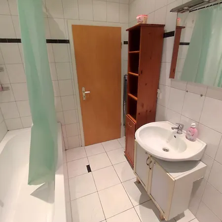 Jungle In For 4 Persons 24 H Check In Kelkheim